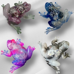 Handmade resin frog decorative art customizable colorful trinket home decor unique cute boho eclectic toad gift glitter flower sparkle shiny