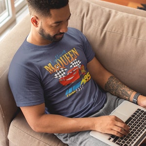 Camiseta de Rayo McQueen, camiseta de Disney Cars, camiseta de Disney Cars, camiseta de Disney, camiseta de World Tour 2026, camiseta de Disneyland imagen 3