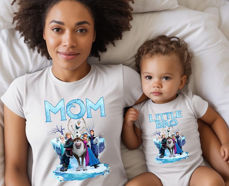 Camiseta a juego para la familia Frozen, camiseta Frozen para mamá y papá, camiseta familiar Frozen, personajes Frozen, camiseta familiar Frozen, camiseta a juego Disney Frozen imagen 6