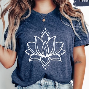 Lotus Blume T-Shirt, Botanische Shirt, Yoga Shirt, Namaste Shirt, Mandala Shirt, Yoga Lehrer Geschenk, Yoga Liebhaber Shirt, Yogi Geschenke