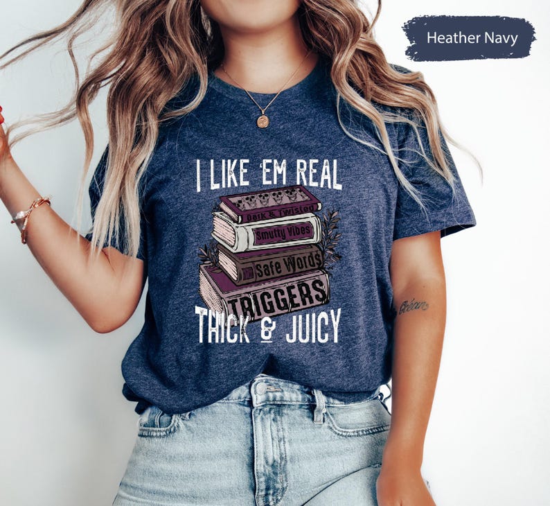 Camiseta de lectura, camiseta de bibliotecario, camiseta de amante de los libros, camiseta de amante de los libros, regalo para un amante de los libros, camiseta de ratón de biblioteca, camiseta de club de lectura, camiseta de libros imagen 2