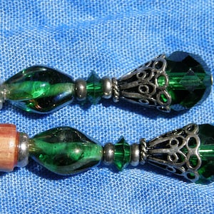 Hand-lathed Tulipwood Hairstick With Green Crystals & Bali  display picture 1