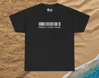 Biała koszulka z kodem kreskowym Made in Cabo Verde | Wyspy Zielonego Przylądka | Kultura Afryki | Koszulka unisex z ultra bawełny | Republika Zielonego Przylądka | Love Kriolo