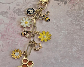 Personalized bee charm keychain for her bumblebee bag clip nature lover purse accessory custom car keyring unique gift for women