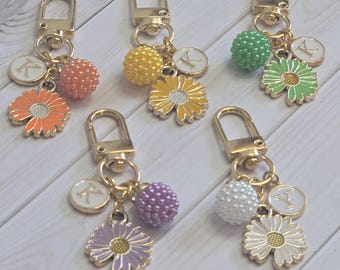 Personalized Daisy Initial Keychain: Enamel Flower Bag Charm