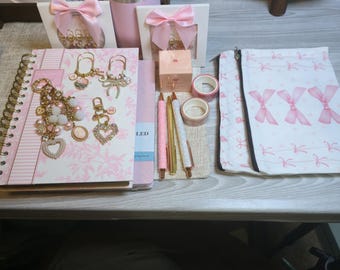 Pink Curated Gift Box, Coquette Stationery Scoop Collection, Book Lover Gift, Pink Aesthetic Box