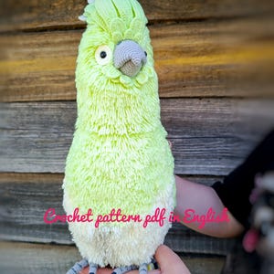 Crested Cockatoo Crochet Pattern: Parrot Amigurumi (PDF in English)