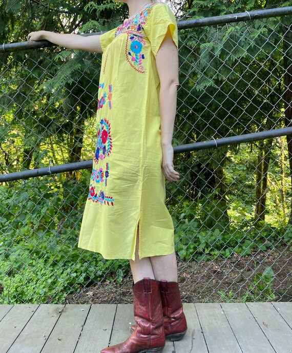 Vintage Embroidered Yellow Dress - image 4