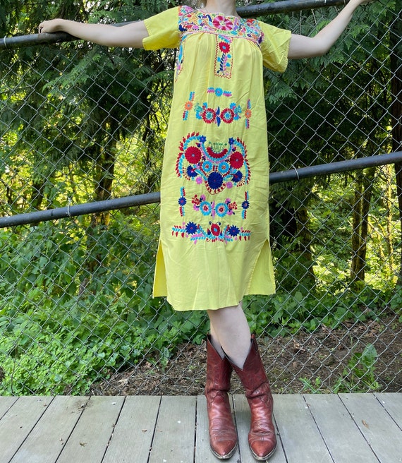 Vintage Embroidered Yellow Dress - image 2