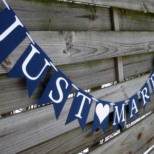 Just Married Wedding Banner - Wedding Sign in Navy Blue and White - Perfect for Nautical themed Weddings