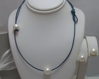 Floating Solitaire Genuine Natural White  Round Pearl Necklace with Pearl toggle clasp and earrings set on Leather