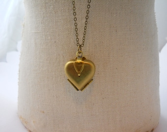 Folding Clover Heart LOCKET Brass Women's Necklace Jewelry Four Photo Love Locket Valentine Friend Lovers Friends BFF Jewelry Memories