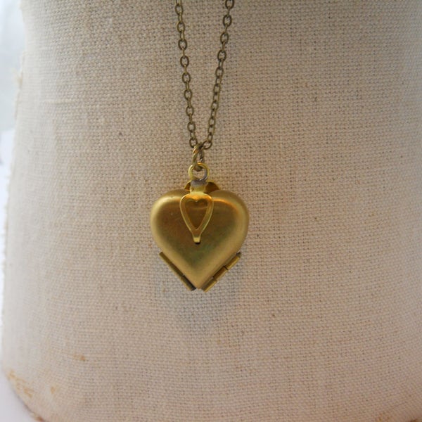 Folding Clover Heart LOCKET Brass Women's Necklace Jewelry Four Photo Love Locket Valentine Friend Lovers Friends BFF Jewelry Memories