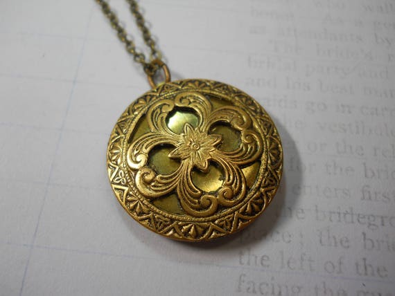 Vintage Brass Locket Necklace: Ornate Filigree Embossed Pendant