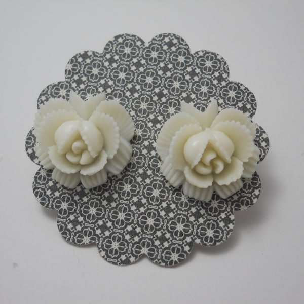 Vintage Japanese Flower Post Earrings Molded Celluloid White Rare 1940's Stainless Steel Post Earrings Wedding Jewelry Bridal Jewelry