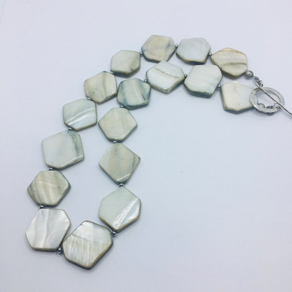 Handmade Shell Bead Necklace: Vintage Organic Sta… - image 2