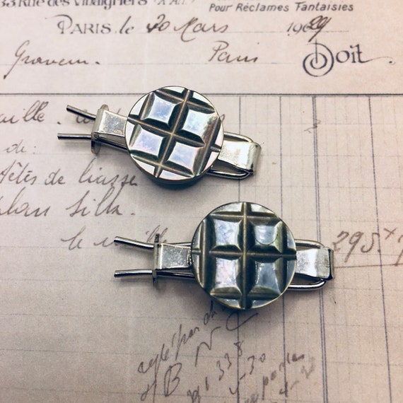 Embossed Silver Shell Barrettes: Vintage Hair Cli… - image 1