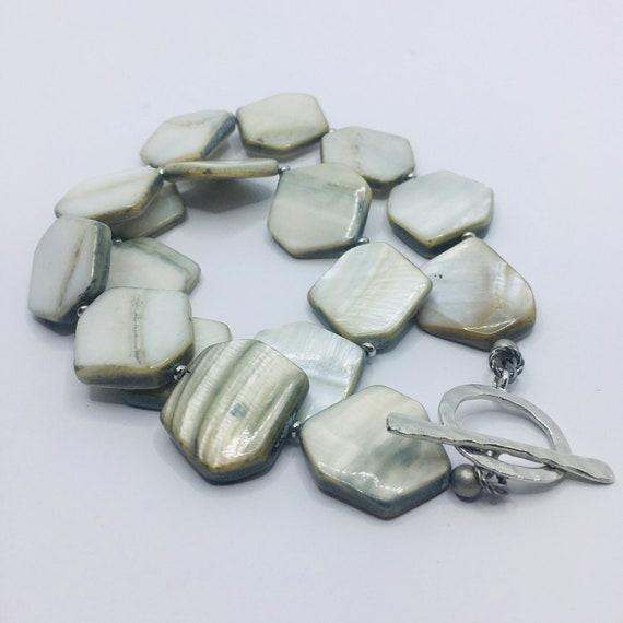 Handmade Shell Bead Necklace: Vintage Organic Sta… - image 5