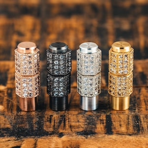 Juego de clavijas para cribbage / Micropavé hexagonal de gran tamaño con latón, cobre, aluminio o acero / Clavija mecanizada a mano / Diamantes de circonita cúbica