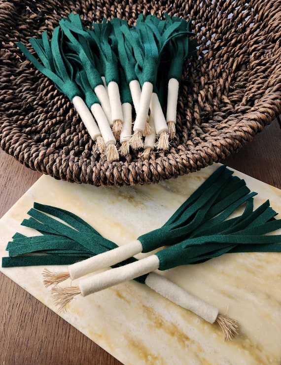 Felt Leek Cat Toy: Green Onion Handmade in USA