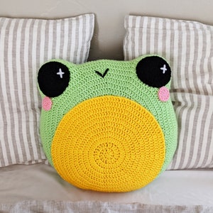 Froggy Pillow Crochet Pattern, Kawaii Throw Pillow, Froggie Home Decor image 6