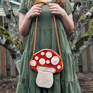 Crossbody Mushroom Bag Crochet Pattern, Toadstool, Crochet Purse, Mori Girl Kei, Cottage Core, Kawaii image 4