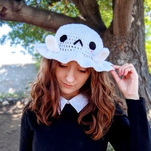 Shy Ghost Bucket Hat Crochet Pattern, Crochet Hat Pattern, Kawaii ghost halloween hat image 6