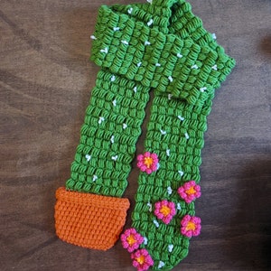 flowering cactus scarf crochet pattern, crochet cactus scarf image 4