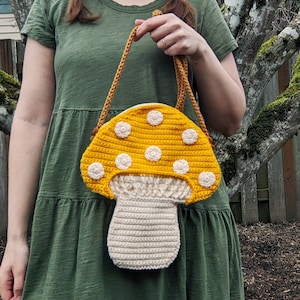 Crossbody Mushroom Bag Crochet Pattern, Toadstool, Crochet Purse, Mori Girl Kei, Cottage Core, Kawaii image 6