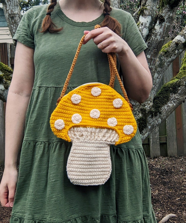 Crossbody Mushroom Bag Crochet Pattern, Toadstool, Crochet Purse, Mori Girl Kei, Cottage Core, Kawaii image 6