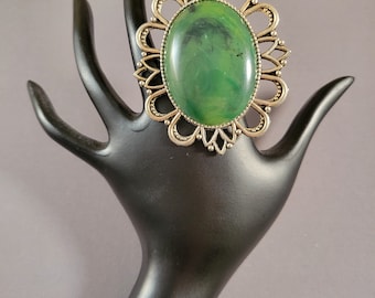 Showtime ring | forest green boho chic