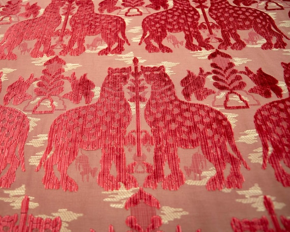 Bevilacqua Uphostery Fabric for Luxury Interior Design Italian Jaquard Fabric for Curtains and Home Decor Silk Venetian Velvet by the meter