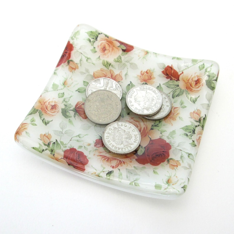 change holder shallow glass bowl spoon rest jewelry tray tealight holder candle dish teabag saucer Roses design glass trinket dish