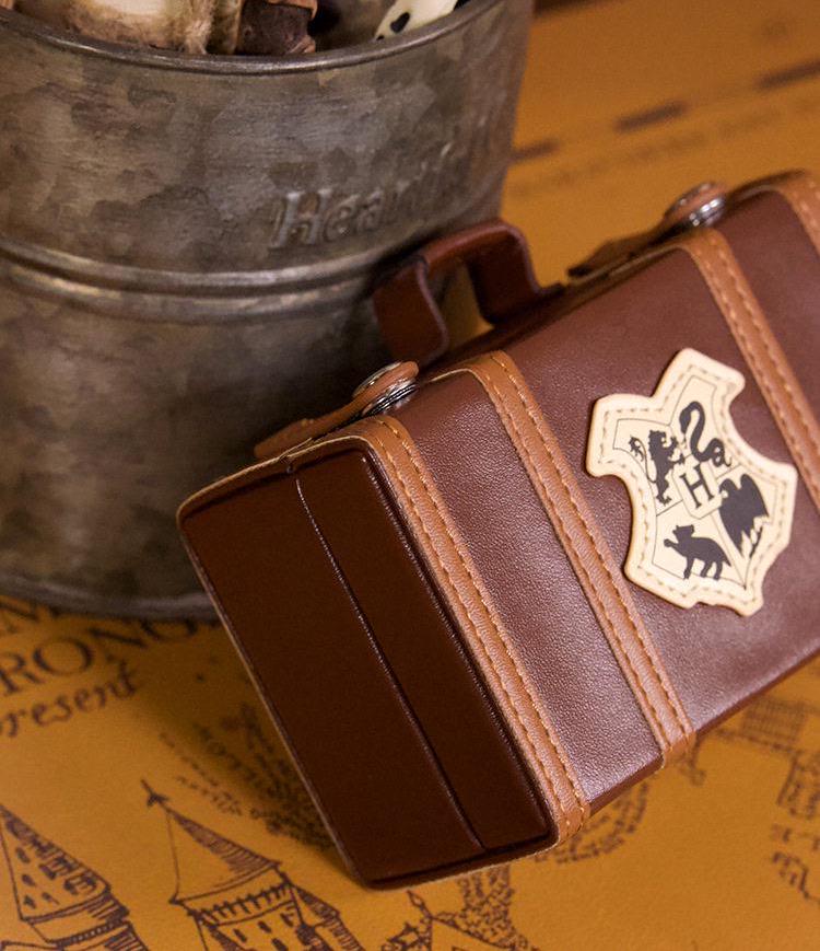 Wizard School Card Holder, Hogwarts Suitcase Card Holder, Harry