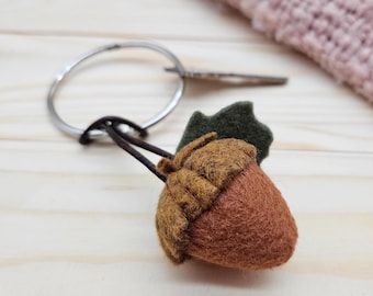 Felt Acorn Keychain, Fall Bag Charm, Mini Autumn Accessory