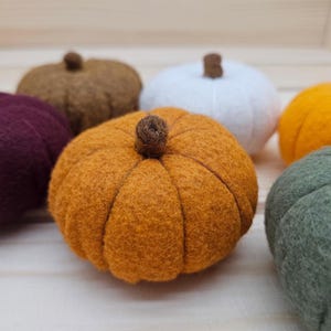 Small Felt Pumpkins, Autumn Tabletop, Fall Farmhouse Decor, Thanksgiving Centerpiece