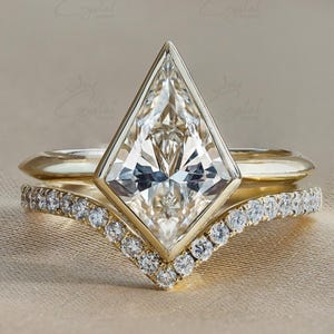 Vintage kite cut moissanite engagement ring set 14K yellow gold bezel set kite bridal ring set unique engagement ring promise ring for women