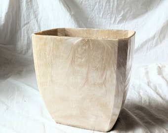 Pearl plastic waste basket 10 inch