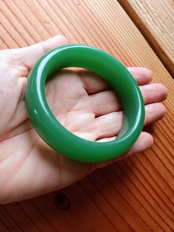 Faux jadeite bangle - image 3