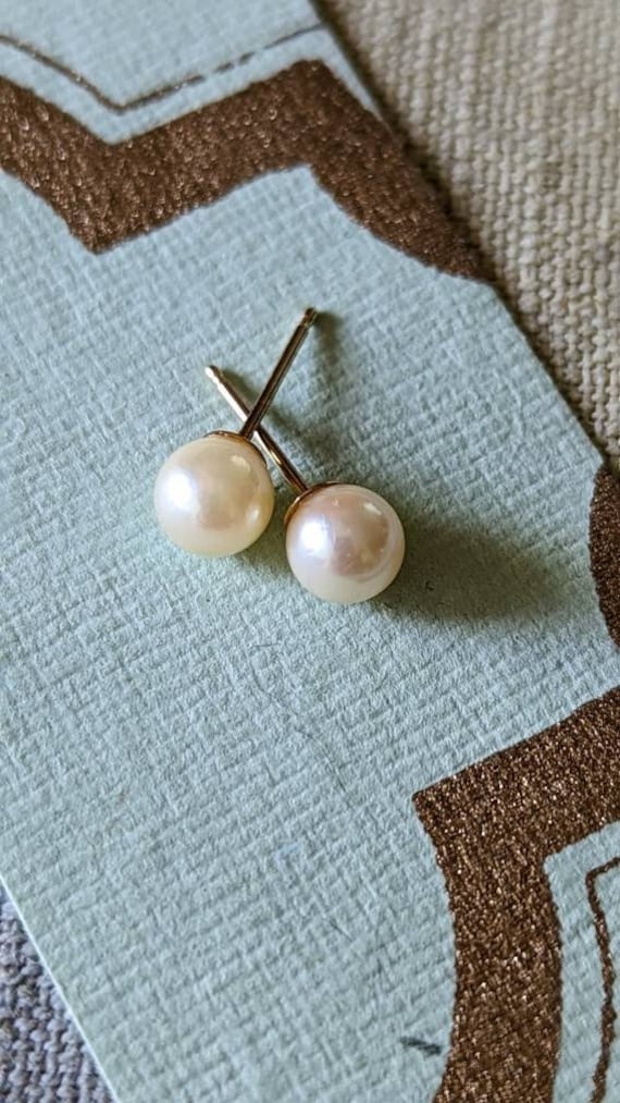14k gold cultured pearl stud earrings 5mm