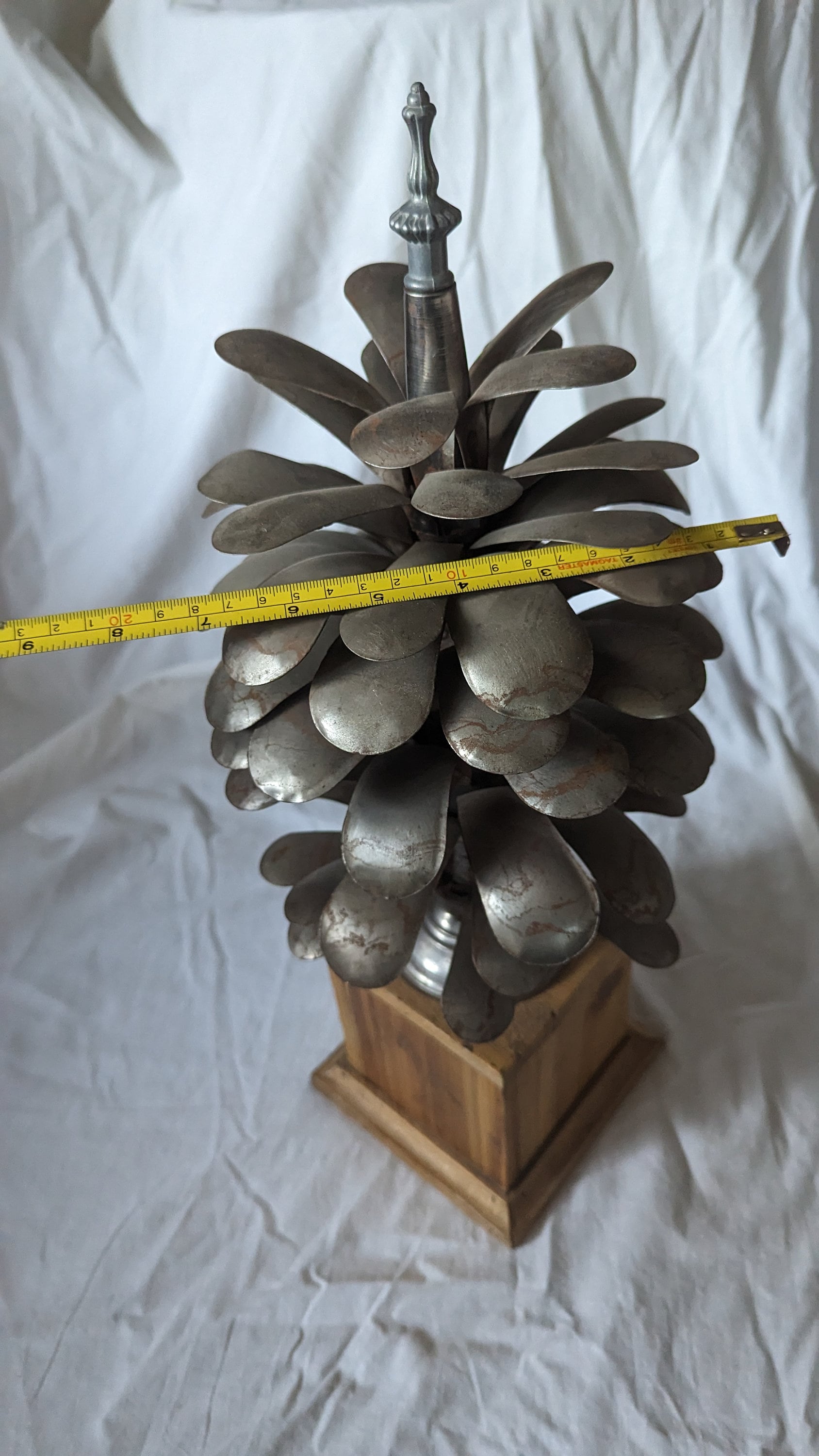 excellent quality guarantee Cast Pinecone Pinecone finial