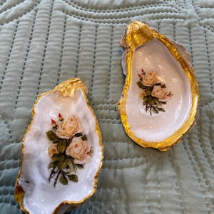 oyster shell trinket dish, beach decor, bridesmaid gift, Mother&#39;s Day gift, oyster shell,