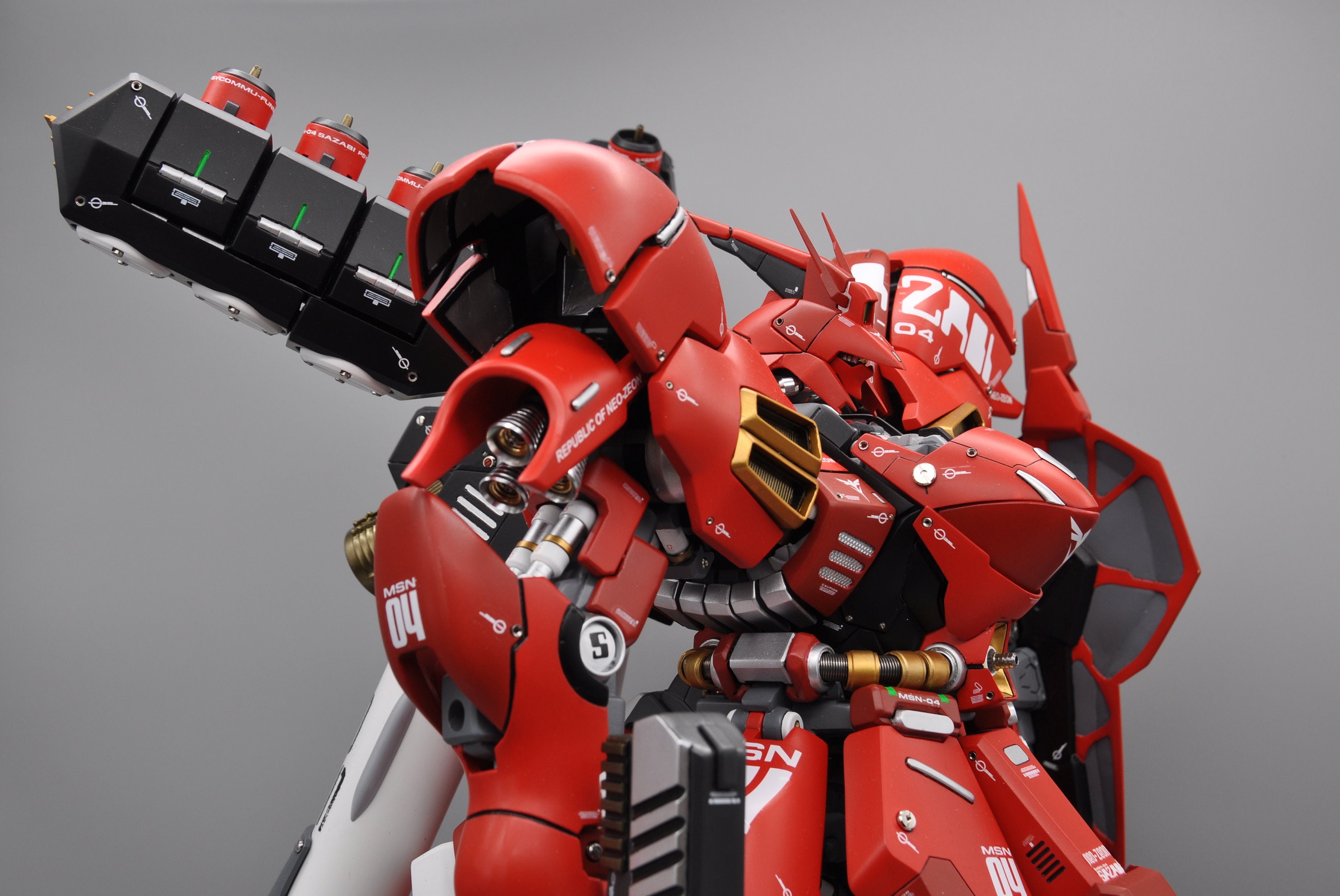 MG NEOZEON SN-04 MOBILE SUIT サザビー 【公式通販】