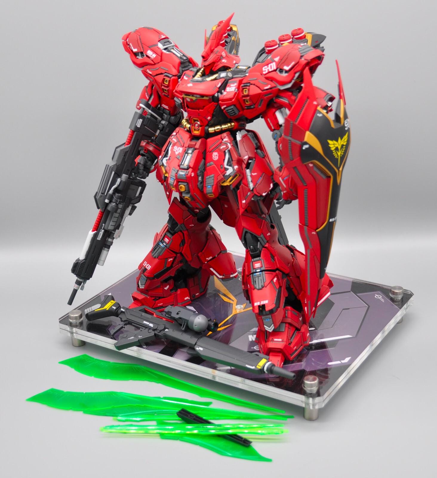 Bandai 1/100 MG Sazabi Ver. Ka W/ Infinite Dimension YJL Anchoret