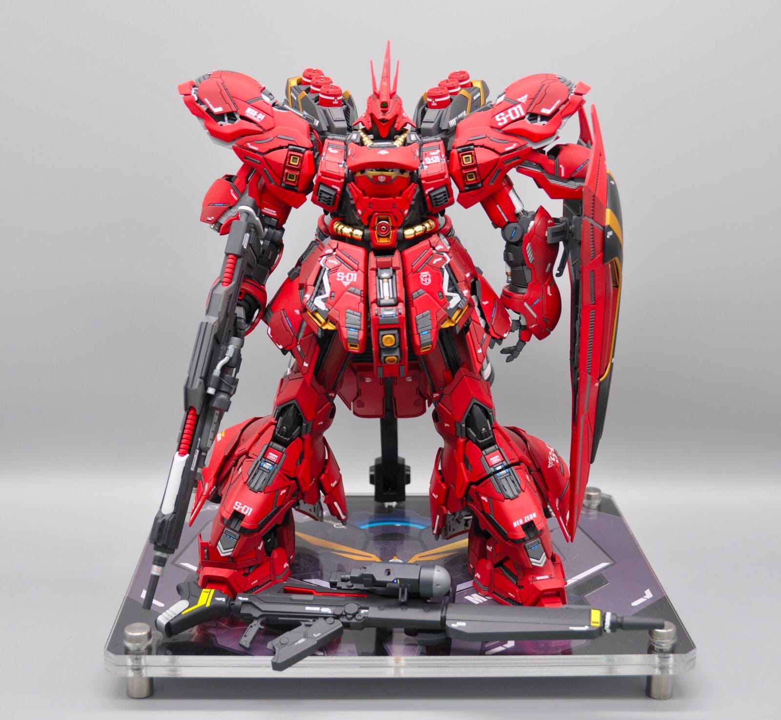 Bandai 1/100 MG Sazabi Ver. Ka W/ Infinite Dimension YJL Anchoret