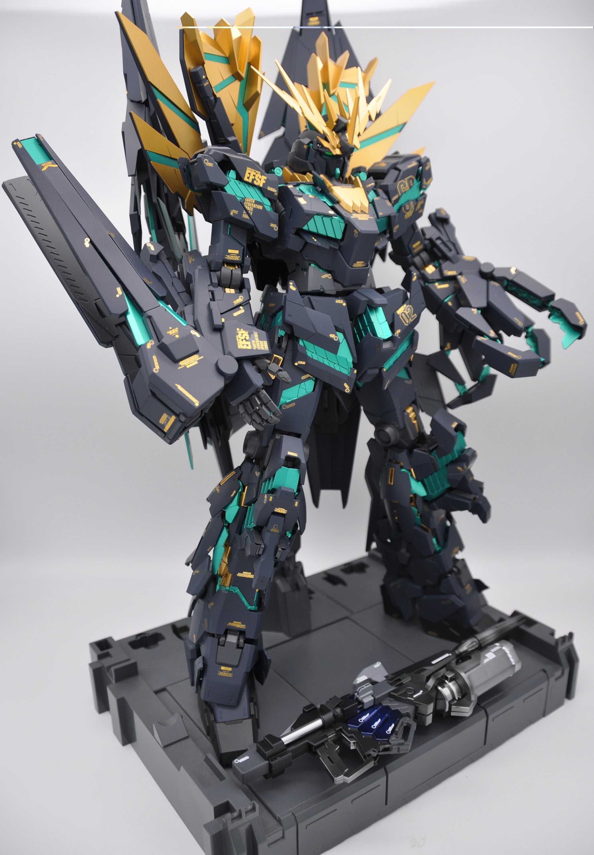 Bandai 1/60 PG Unicorn Gundam 02 Banshee Norn 2 Shield Expansion