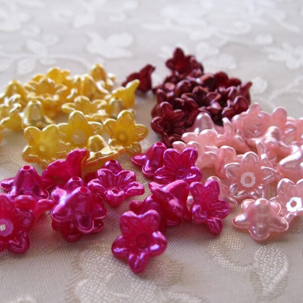 200pcs Tiny Pearl Lucite Acrylic Star Flower Beads Choose Colors 10mm 406