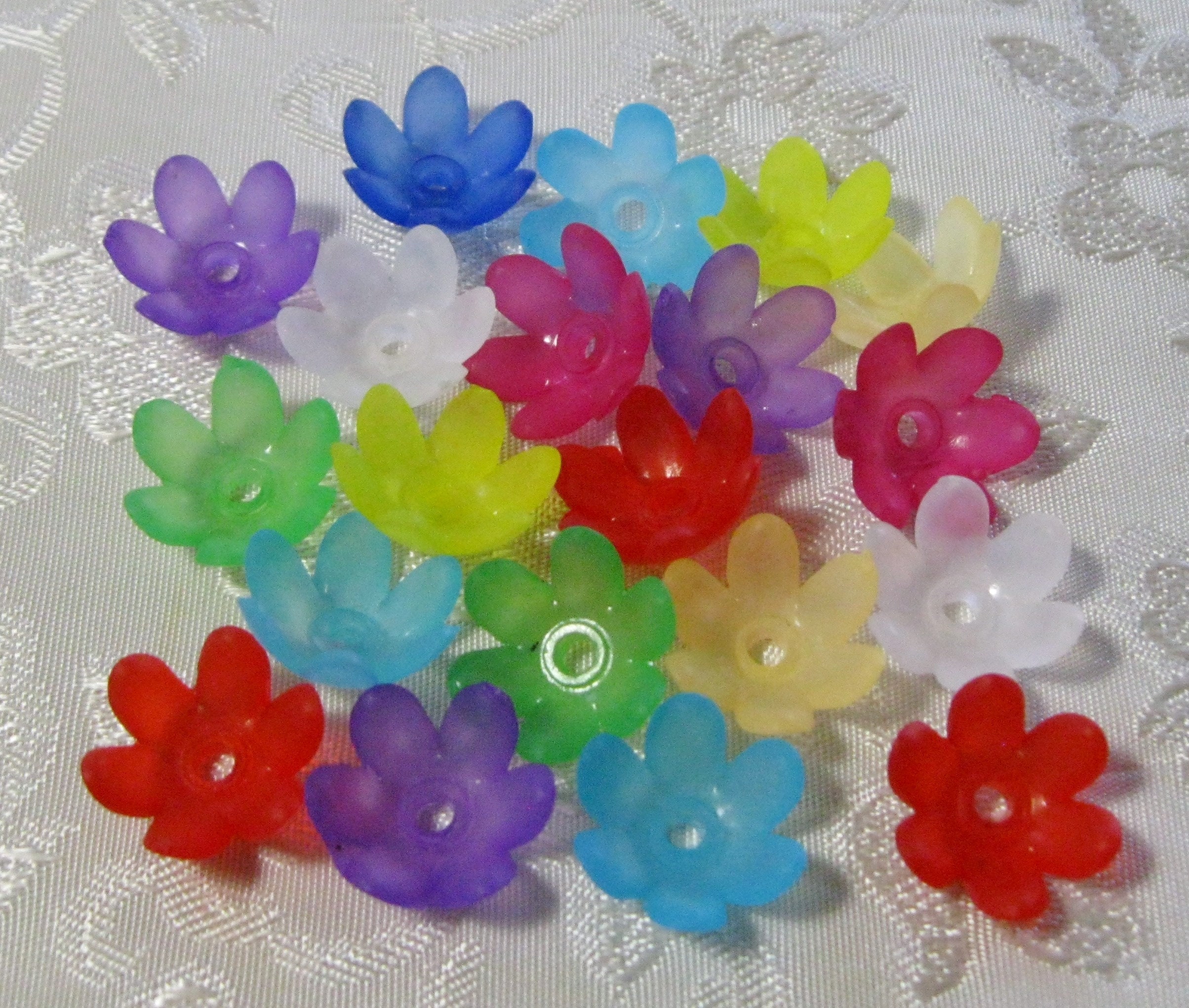 200Pcs Glass Flower Beads Translucent Glass Flower Beads Small