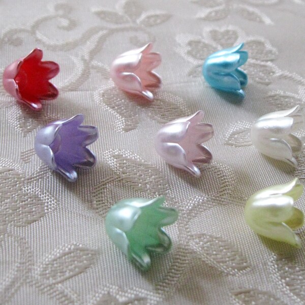 NEW 100pcs Pearly Scalloped Bell Flower Beads 10mm x 8mm Acrylic Lucite 405