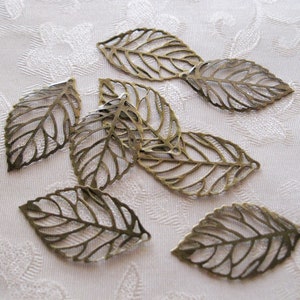 50pcs Leaf Filigree Antique Bronze Plated Leaves 15mm x 28mm 532